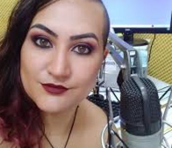 Mônica Nogueira, Realizou uma cirurgia no joelho e ficará afastada por um tempinho das suas atribuições aqui na Regional FM 98.7, desejamos a ela uma boa recuperação, para que ela volte as atividades o mais rápido possível. Nesse Periodo você vai ficar com o Programa Reviva das 12:00 ás 13:00 e Sintonia Total das 13:00 ás 15:00 Horas .